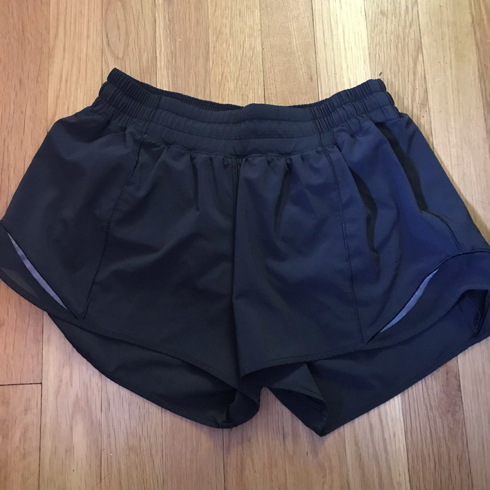 Lululemon Hotty Hot shorts